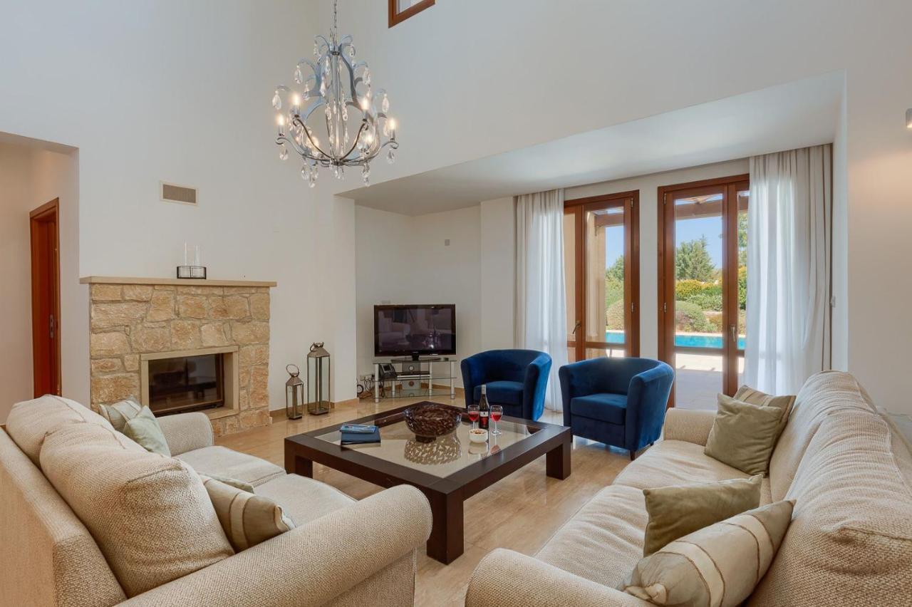 Aphrodite Hills Holiday Residences Superior Villas 5 Bedroom Superior Villa - 0135 * Paphos