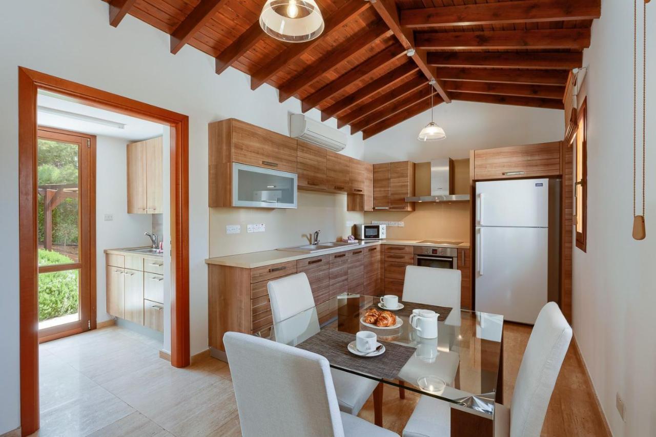 Aphrodite Hills Holiday Residences Superior Villas 5 Bedroom Superior Villa - 0135 Villa *