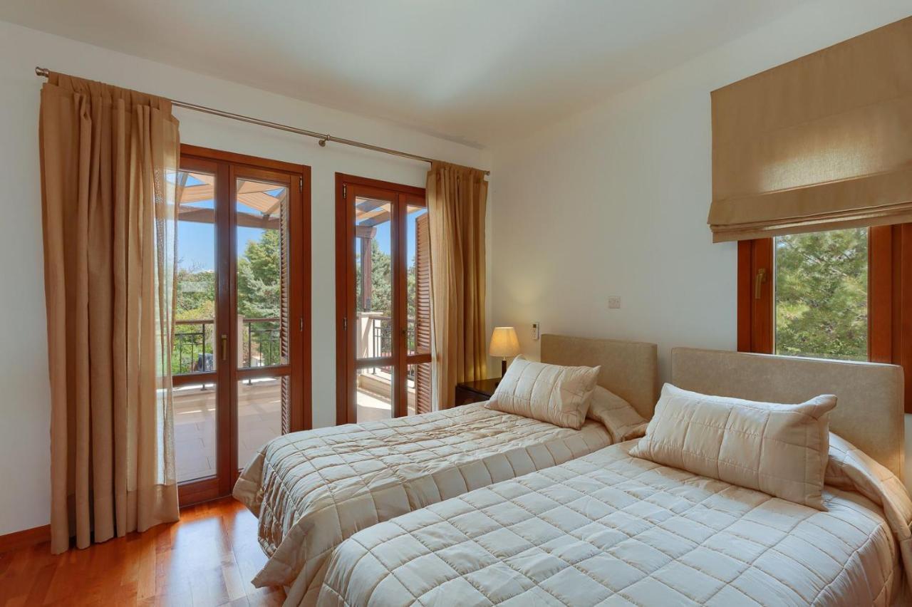 Villa Aphrodite Hills Holiday Residences Superior Villas 5 Bedroom Superior Villa - 0135 *