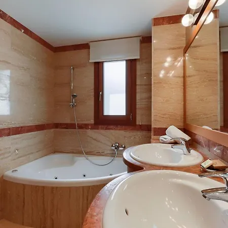 Aphrodite Hills Holiday Residences Superior Villas 5 Bedroom Superior Villa - 0135 Paphos מראה חיצוני תמונה