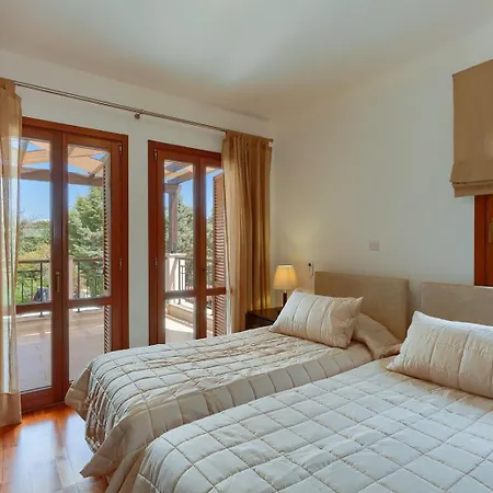 Aphrodite Hills Holiday Residences Superior Villas 5 Bedroom Superior Villa - 0135 Paphos מראה חיצוני תמונה