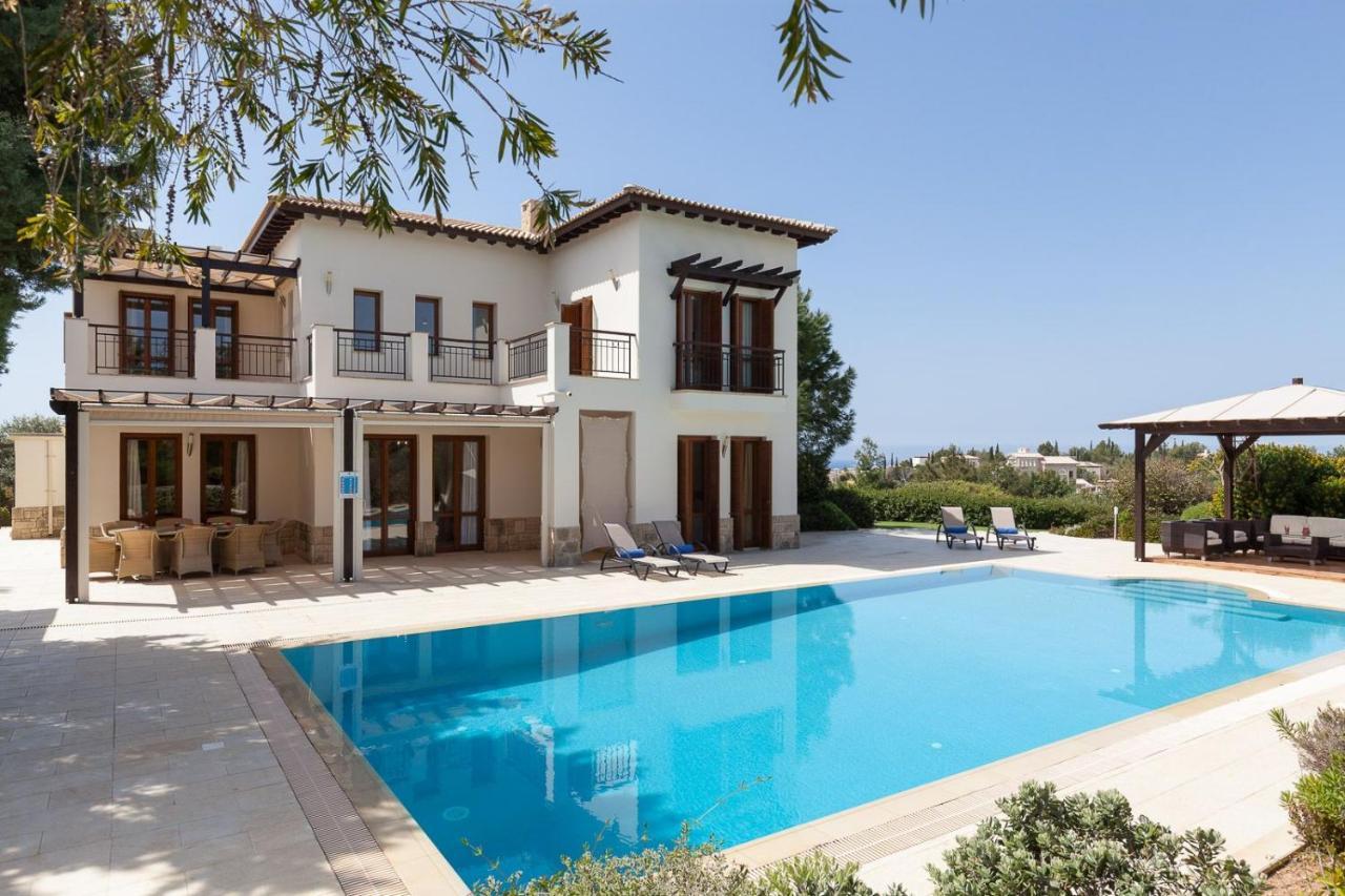 Aphrodite Hills Holiday Residences Superior Villas 5 Bedroom Superior Villa - 0135 Πάφος